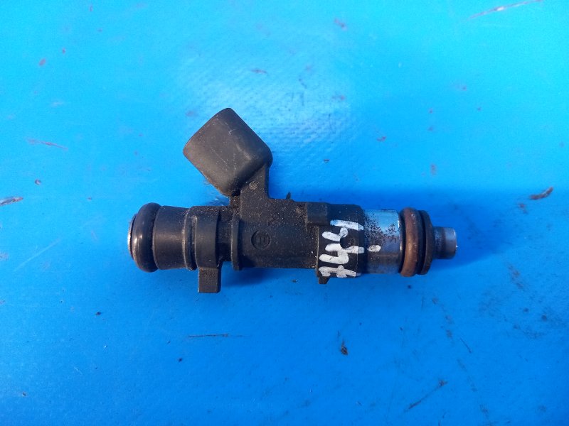 Fuel injector for Volvo S60 10-13 2012