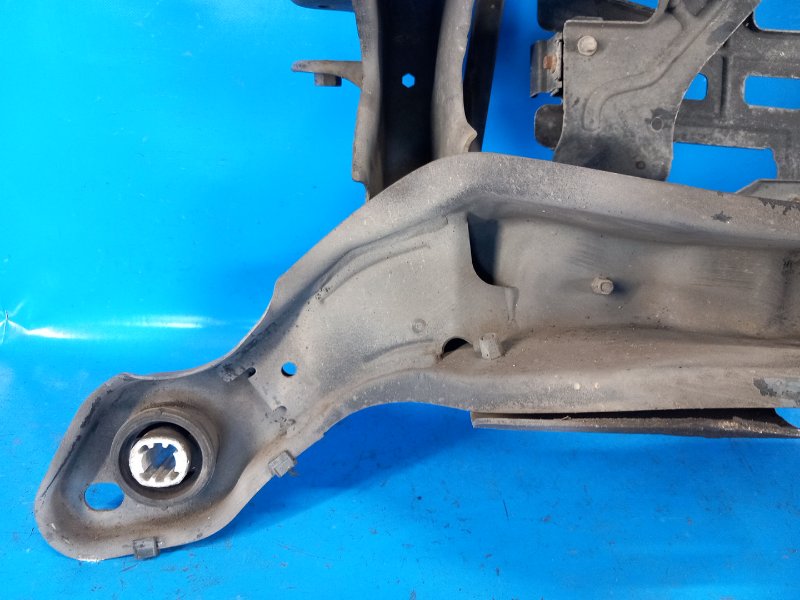 Rear suspension beam for Volvo S60 10-13 2012
