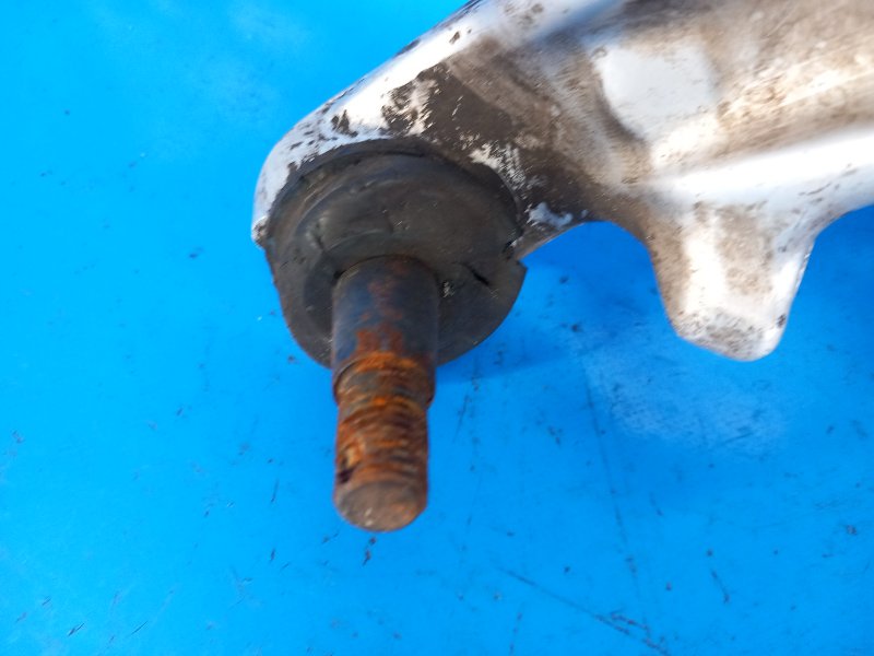 Front lower control arm for Honda Odyssey 05-10