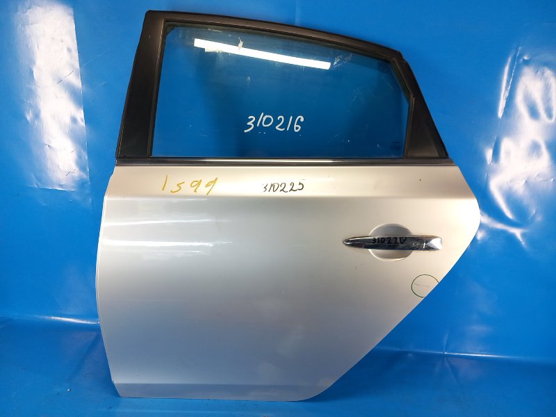 Door NISSAN SENTRA B17 12-21 2015 Left. Rear.