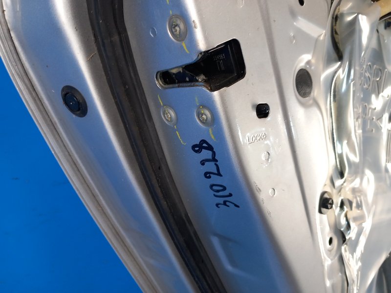 Door lock NISSAN SENTRA B17 12-21 2015 Left. Rear.
