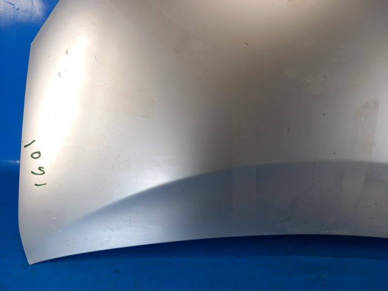 Hood of the Toyota Prius - 09/30/2010