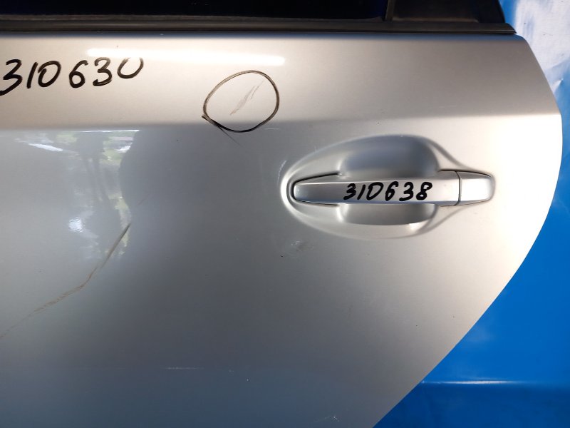 Door TOYOTA PRIUS - 30 09-17 2010 Left. Rear.