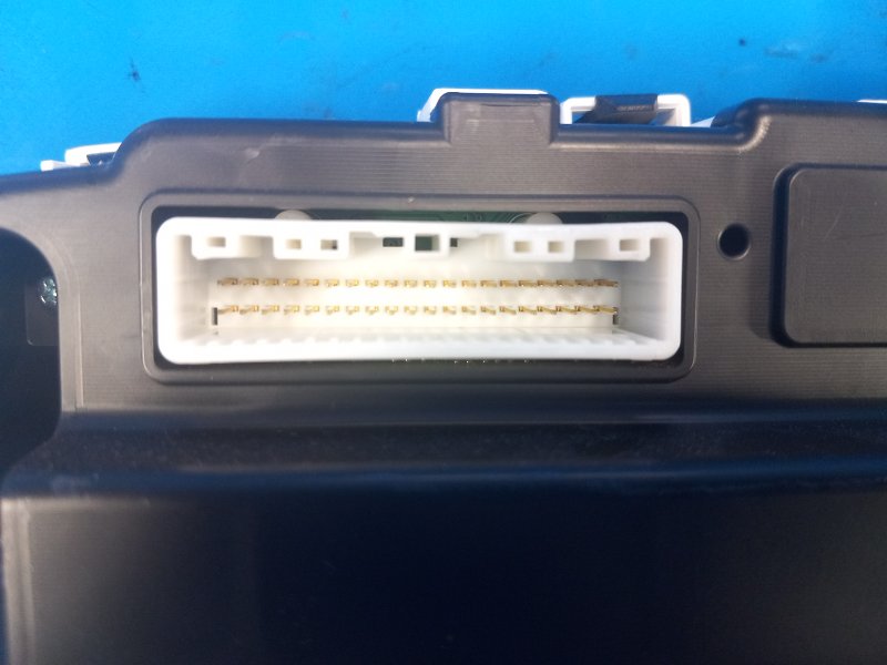 Toyota Prius Plus 11-14 2013 dashboard