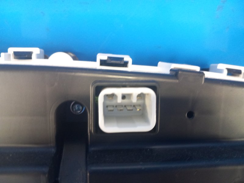 Toyota Prius Plus 11-14 2013 dashboard