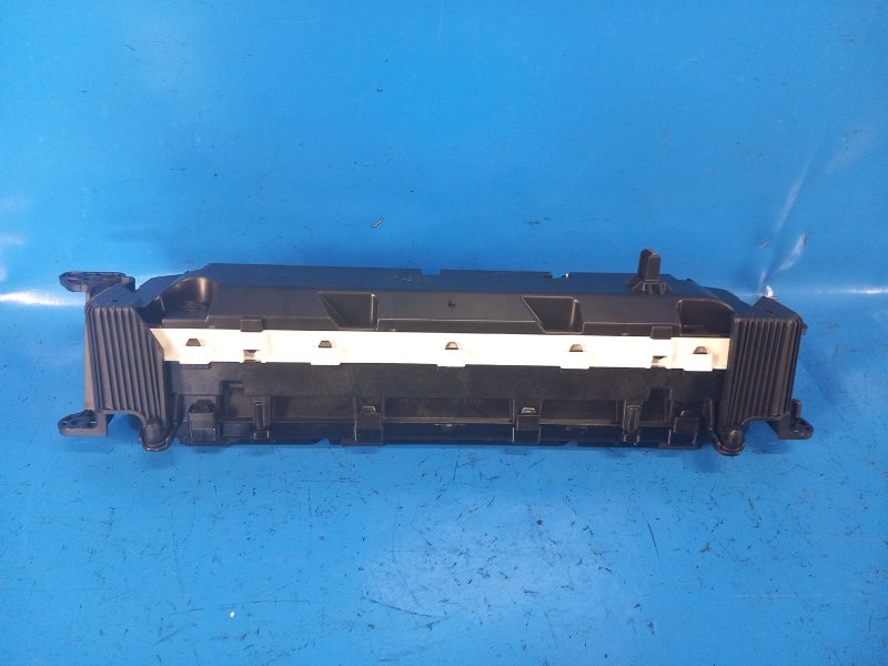 Toyota Prius Plus 11-14 2013 dashboard