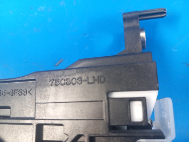 Automatic transmission link TOYOTA PRIUS PLUS 11-14 2013