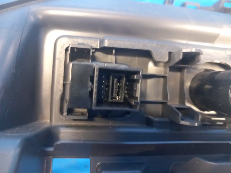USB adapter TOYOTA PRIUS PLUS 11-14 2013