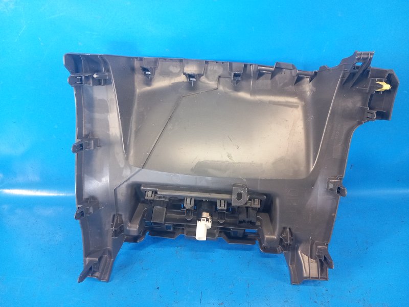 Interior trim TOYOTA PRIUS PLUS 11-14 2013 Front.