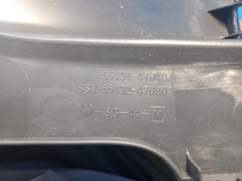 Interior trim TOYOTA PRIUS PLUS 11-14 2013 Front.
