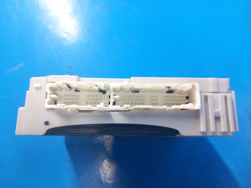 Electronic unit Toyota Prius Plus 11-14 2013