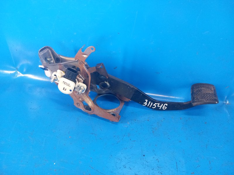 Brake pedal for Toyota Prius Plus 11-14 2013