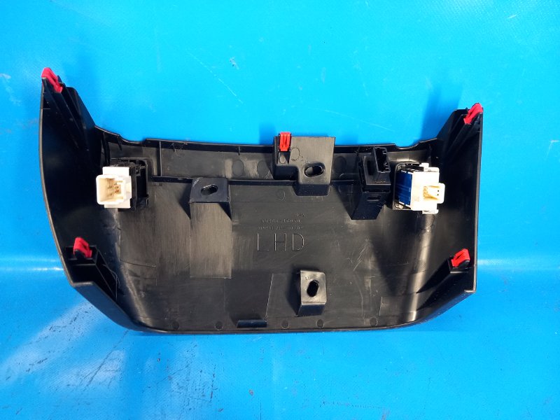 Interior trim for the Toyota Prius 16-2016