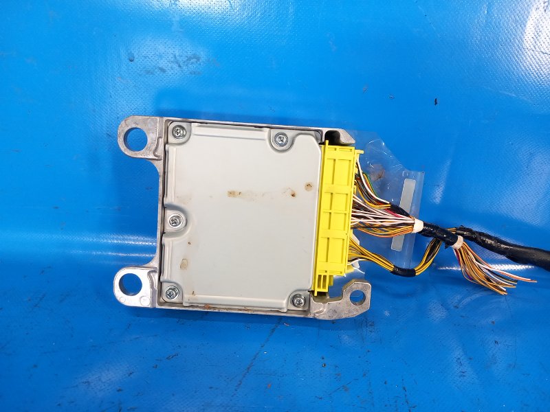 Toyota Prius 16-2016 Airbag Control Unit