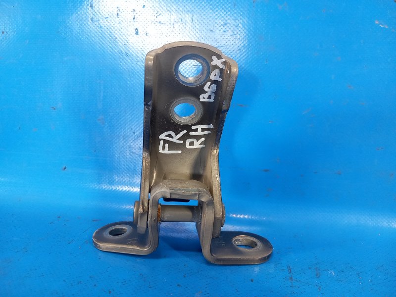 Upper door hinge TOYOTA PRIUS 16- 2016 Right Front.