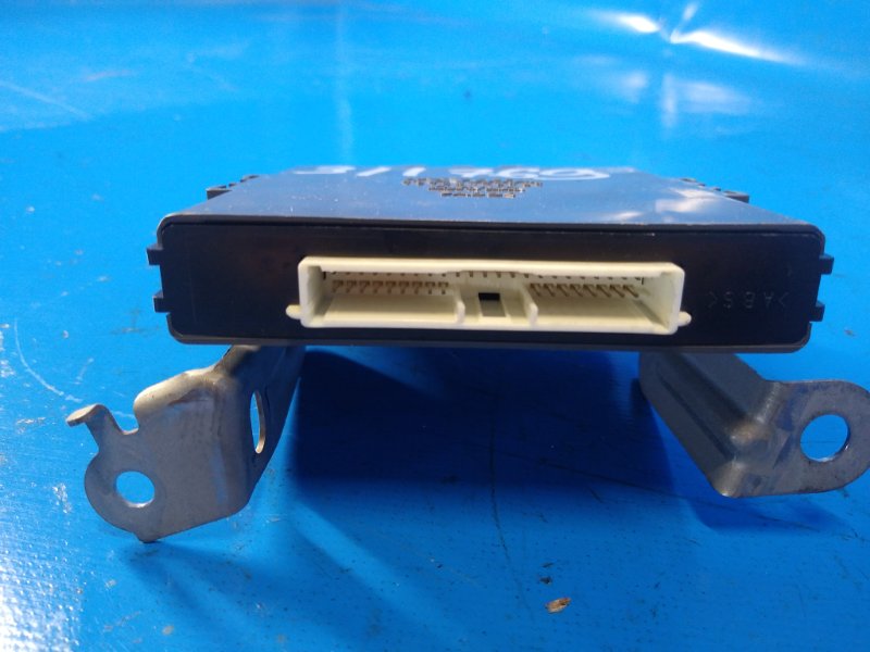 Electronic unit Toyota Prius - 20 03-11 2006