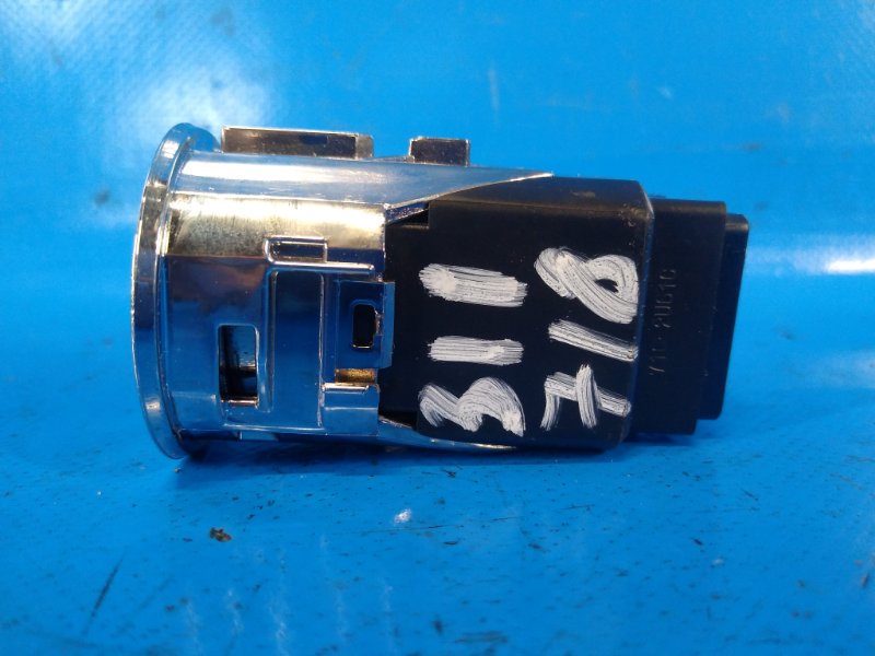 Start-stop button Toyota Prius - 20 03-11 2006