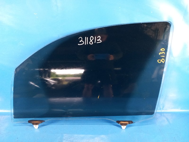 Door glass TOYOTA TUNDRA 07-13 2008 Left. Front.