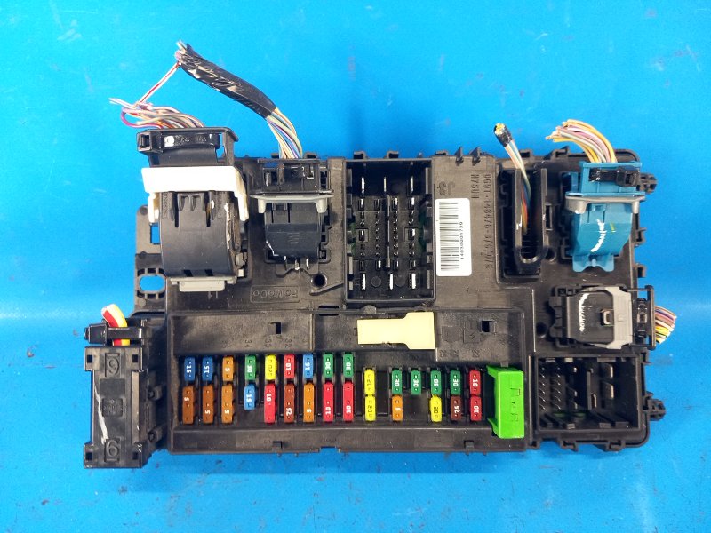 Interior fuse box for Ford Fusion 2014