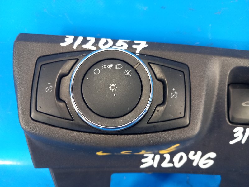 Lighting control unit for Ford Fusion 14-2014