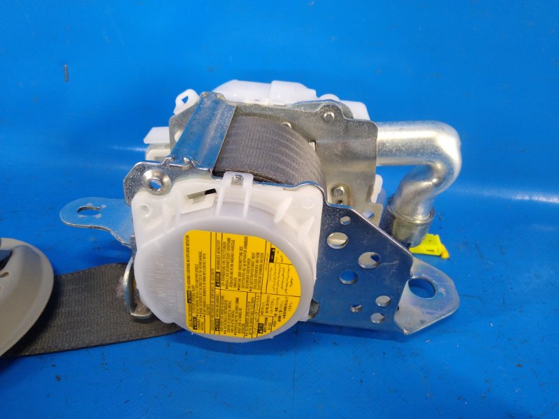 Seat belt TOYOTA PRIUS - 30 09-17 2010 Right Front.
