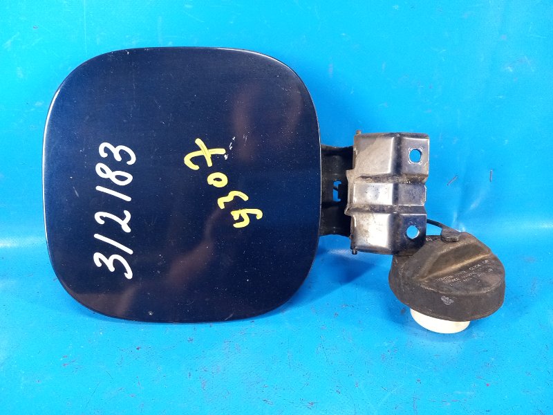 Fuel filler door for the MITSUBISHI OUTLANDER GF 12-2013