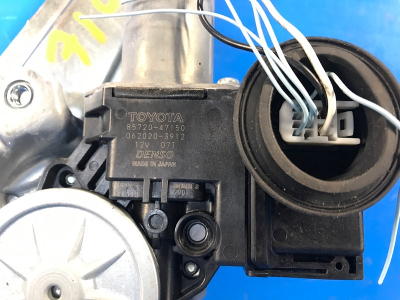Window regulator TOYOTA PRIUS 16- 2016 Right Rear