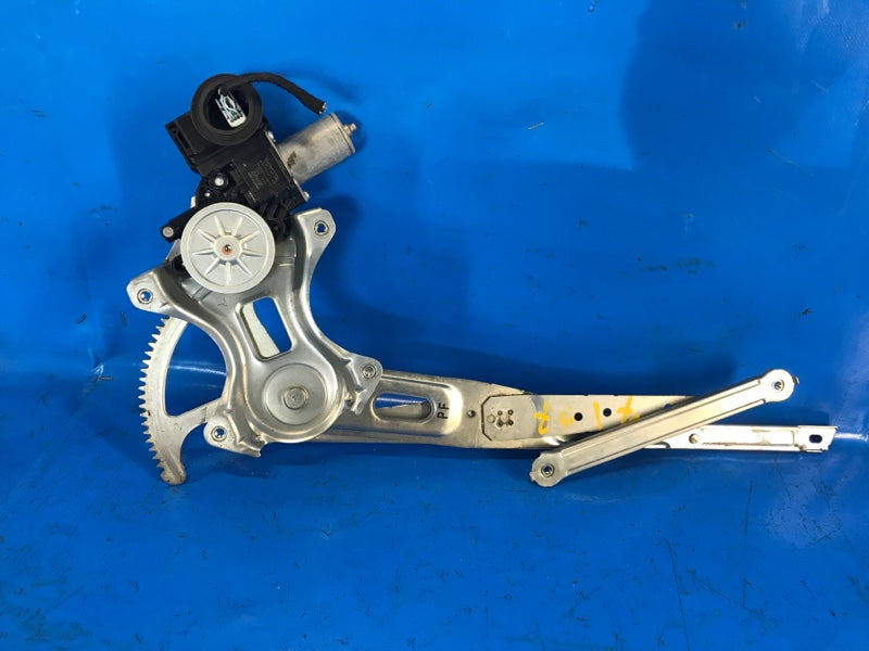 Window regulator TOYOTA PRIUS 16- 2016 Right Front.