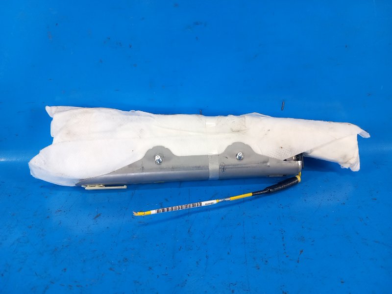 Airbag in the seat TOYOTA PRIUS 16- 2017 Right.