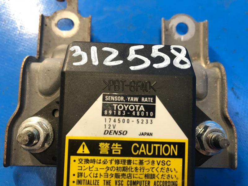 Acceleration sensor Toyota Prius - 20 03-11 2006