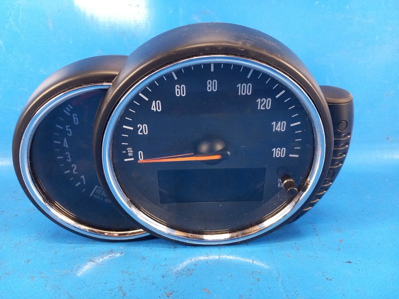 MINI Cooper (F56) 14-18 2014 instrument panel