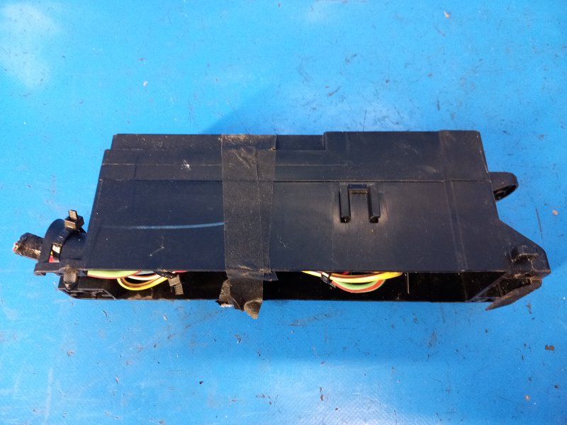 Interior fuse box for the 2015 Ford Focus 10-18