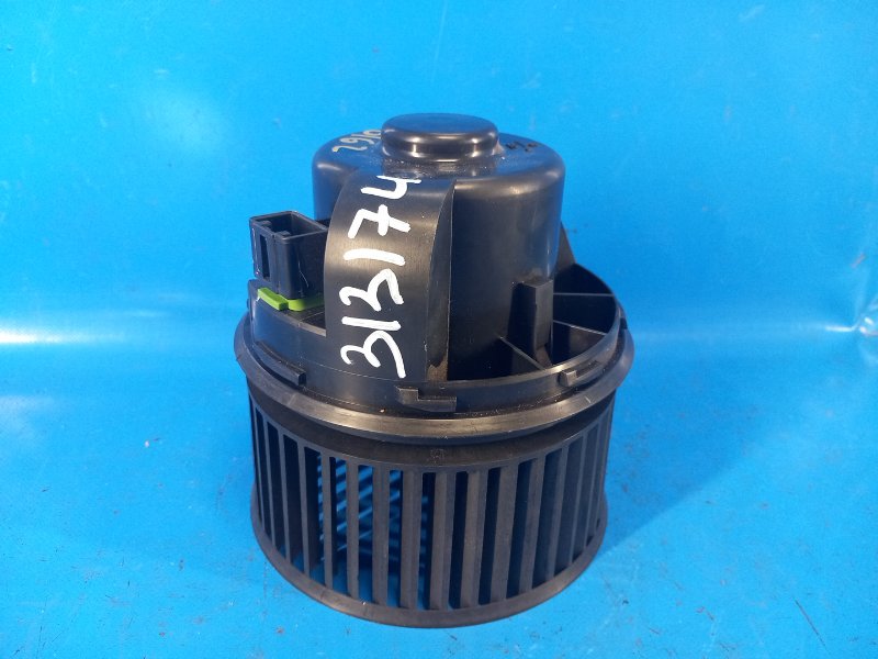 Heater motor FORD FOCUS 10-18 2015