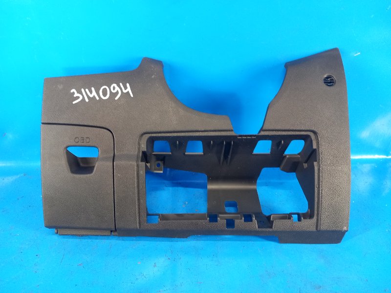 Ford Focus 2015 10-18 dashboard trim