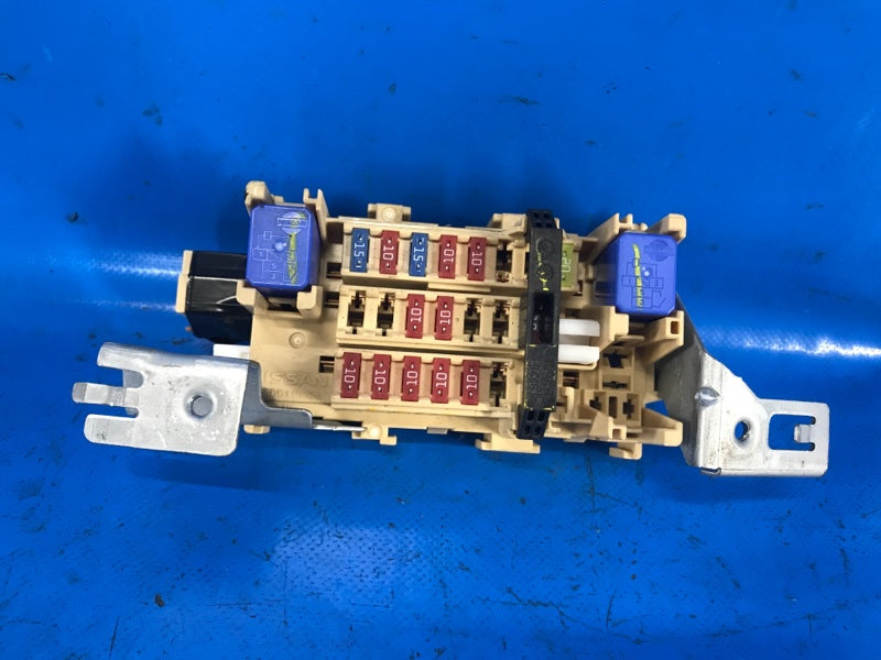 Nissan Sentra B17 12-21 2015 Interior Fuse Box