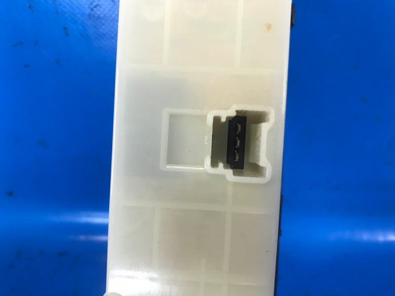 Nissan Pathfinder R51 04-14 2004 Power Window Control Unit