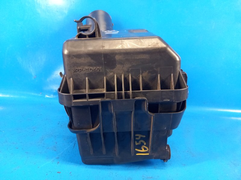 Air filter housing for the MITSUBISHI OUTLANDER XL 05-13 2011
