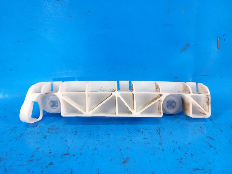 Rear bumper bracket MITSUBISHI OUTLANDER XL 05-13 2011 Right.