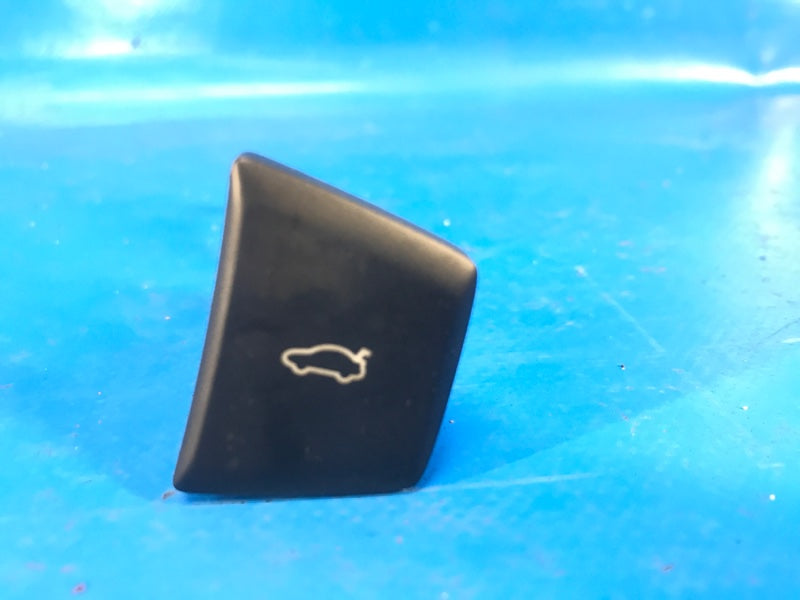 Interior trunk release button for Lincoln MKZ 13-20 2017