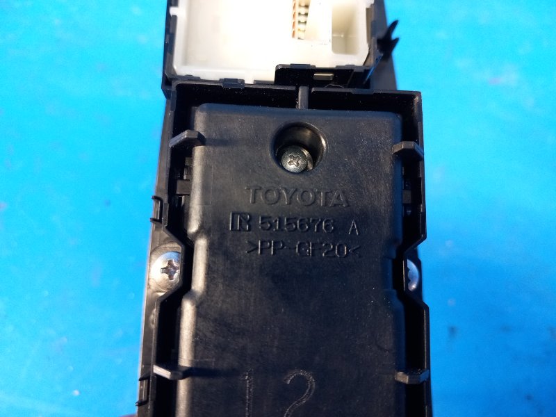 Power window control unit TOYOTA PRIUS 16- 2016 Left. Front.