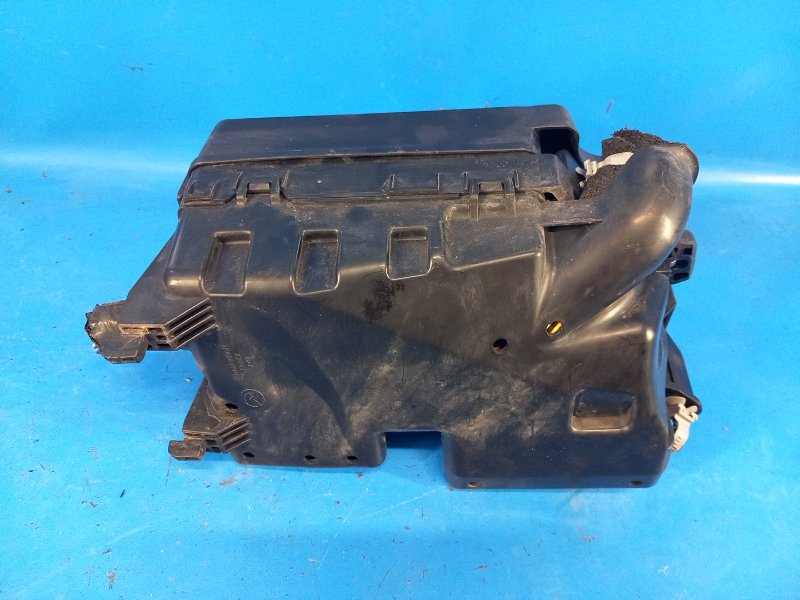 Engine compartment fuse box for Mazda 3 BL 09-13 2009