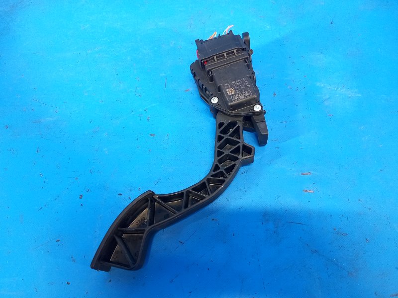 Gas pedal Mazda 3 BL 09-13 2009