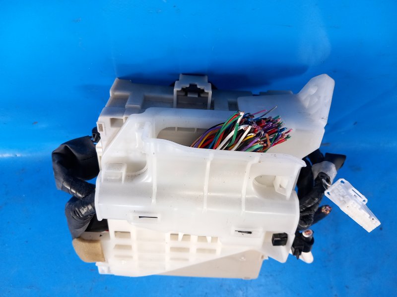 Electronic unit Toyota Prius - 30 09-17 2010