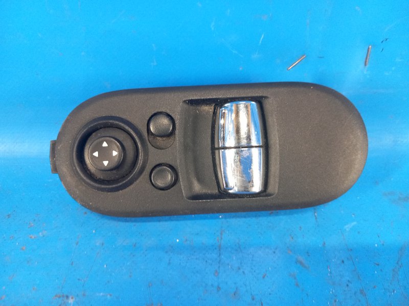 MINI Cooper (F56) 14-18 2014 power window control unit