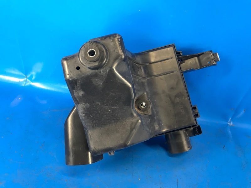 Air filter housing for Toyota Prius Plus 11-14 2013