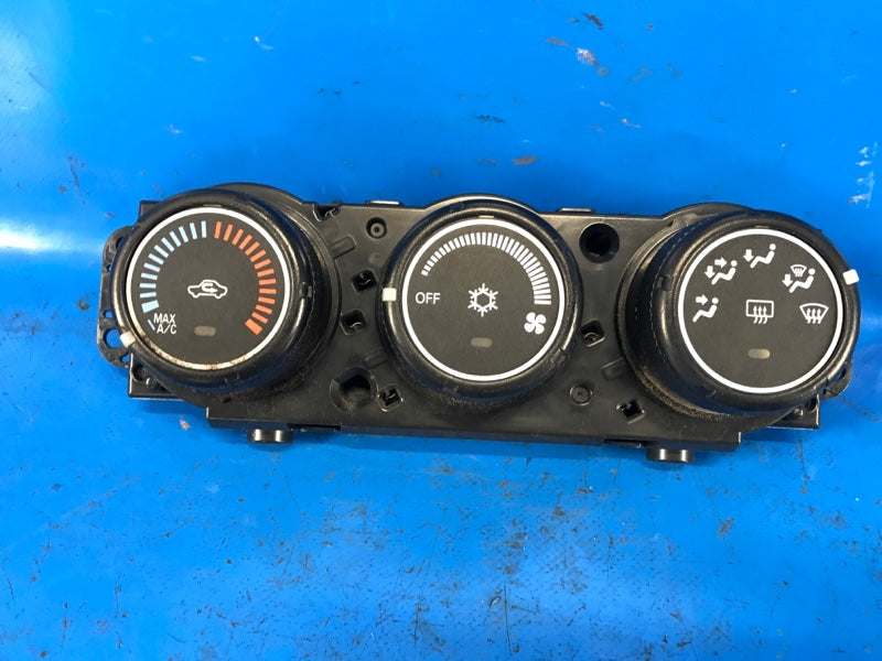 Heater control unit for MITSUBISHI OUTLANDER XL 05-13 2011