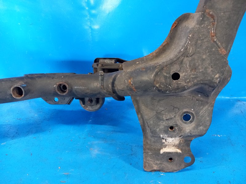 Front suspension beam for Honda Civic Es 00-05 2005