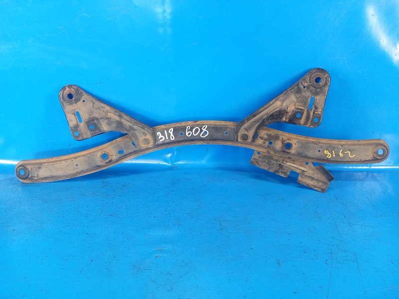 Radiator support beam for Ford Focus 2015 10-18