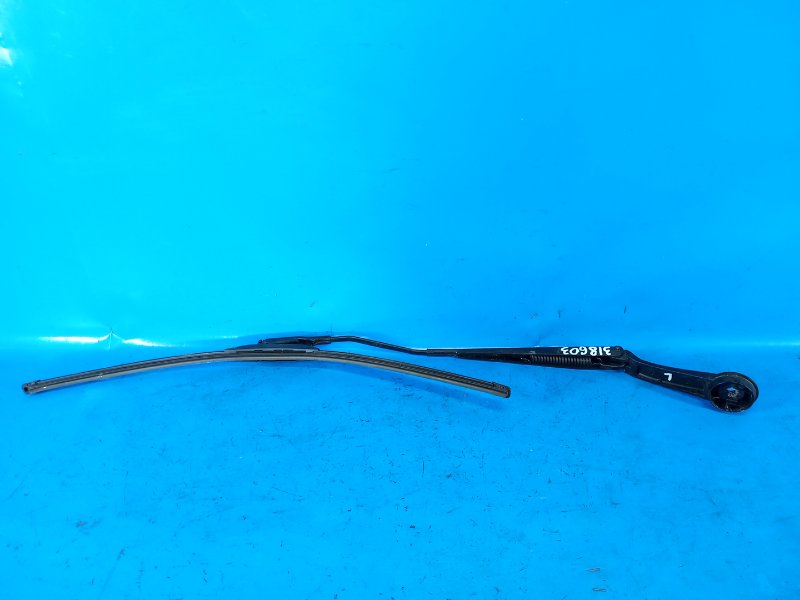 Front windshield wiper arm FORD FOCUS 10-18 2015 Left.