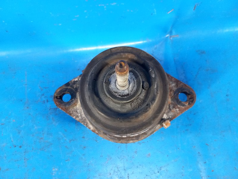 Ford Mustang 15-2017 Engine Mount